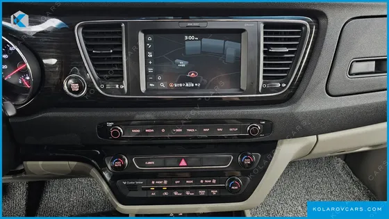 KIA CARNIVAL 11-SEATER PRESTIGE