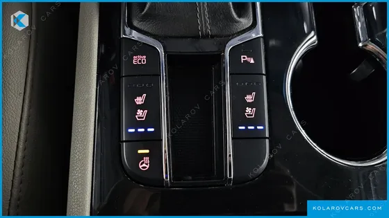 KIA CARNIVAL 11-SEATER PRESTIGE