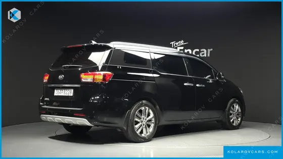 KIA CARNIVAL 9-SEATER PRESTIGE