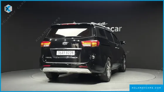 KIA CARNIVAL 9-SEATER PRESTIGE