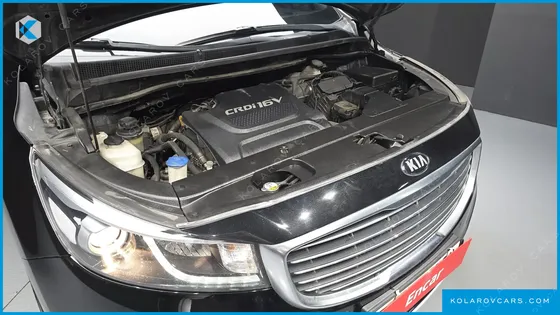 KIA CARNIVAL 9-SEATER PRESTIGE