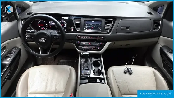KIA CARNIVAL 9-SEATER PRESTIGE