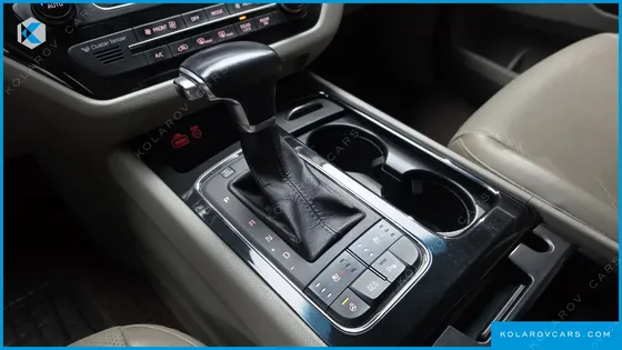 KIA CARNIVAL 9-SEATER PRESTIGE