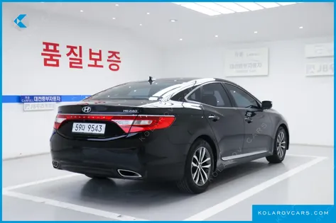 HYUNDAI GRANDEUR HG240 LUXURY