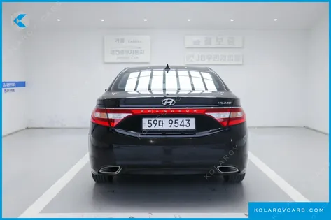 HYUNDAI GRANDEUR HG240 LUXURY