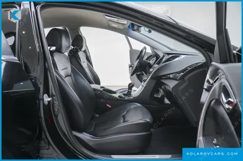 HYUNDAI GRANDEUR HG240 LUXURY