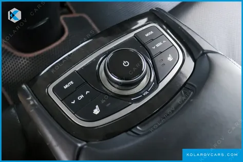 HYUNDAI GRANDEUR HG240 LUXURY