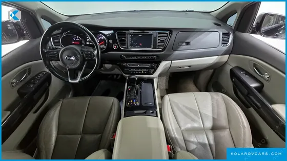 KIA CARNIVAL 9-SEATER NOBLESSE