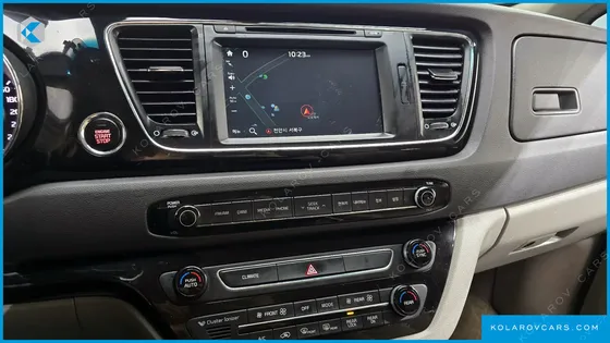 KIA CARNIVAL 9-SEATER NOBLESSE