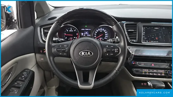 KIA CARNIVAL 9-SEATER PRSTIGE