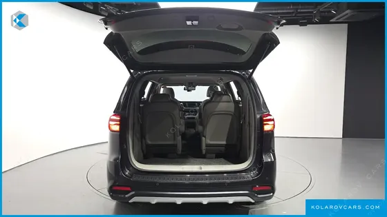 KIA CARNIVAL 9-SEATER PRSTIGE