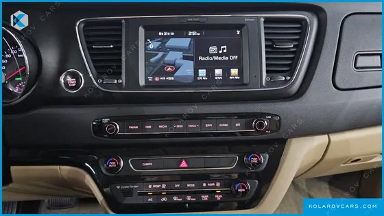 KIA CARNIVAL 9-SEATER HI-LIMOUSINE