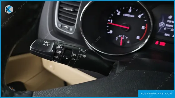 KIA CARNIVAL 9-SEATER HI-LIMOUSINE