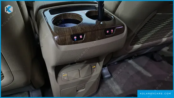 KIA CARNIVAL 9-SEATER HI-LIMOUSINE