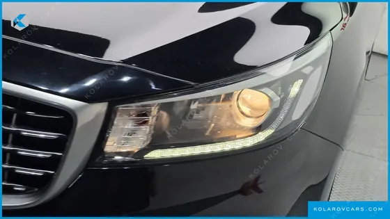 KIA CARNIVAL 9-SEATER LUXURY
