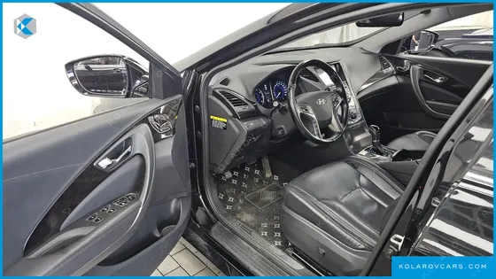HYUNDAI GRANDEUR HG300 PREMIUM