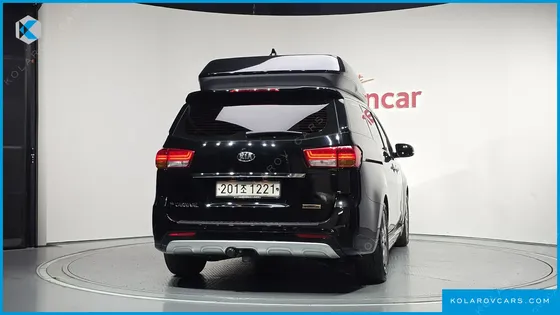 KIA CARNIVAL GASOLINE 7-SEATER HI-LIMOUSINE