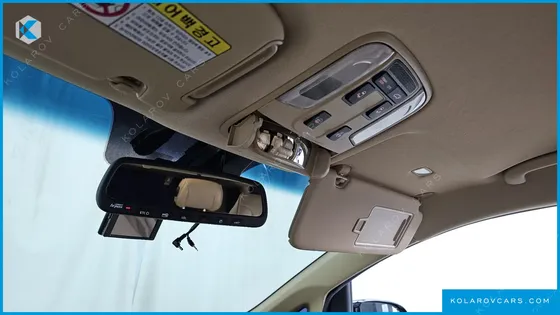 KIA CARNIVAL GASOLINE 7-SEATER HI-LIMOUSINE