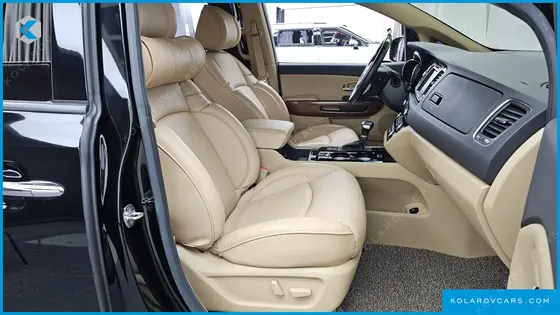 KIA CARNIVAL GASOLINE 7-SEATER HI-LIMOUSINE