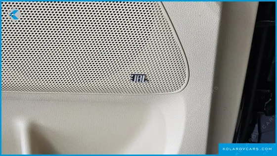 KIA CARNIVAL GASOLINE 7-SEATER HI-LIMOUSINE