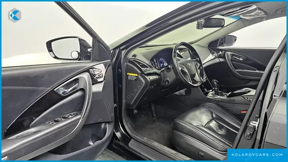 HYUNDAI GRANDEUR HG240 MODERN