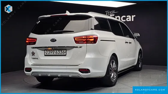 KIA CARNIVAL 9-SEATER PRSTIGE
