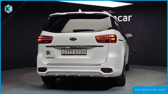 KIA CARNIVAL 9-SEATER PRSTIGE