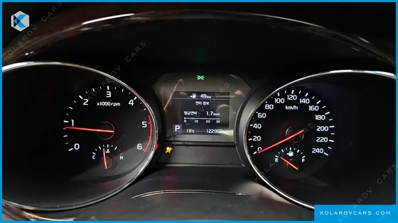 KIA CARNIVAL 9-SEATER PRSTIGE