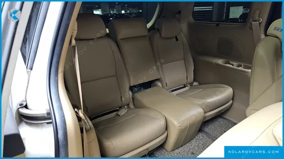 KIA CARNIVAL 9-SEATER PRSTIGE