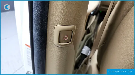 KIA CARNIVAL 9-SEATER PRSTIGE
