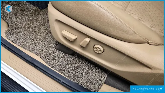 KIA CARNIVAL 9-SEATER PRSTIGE