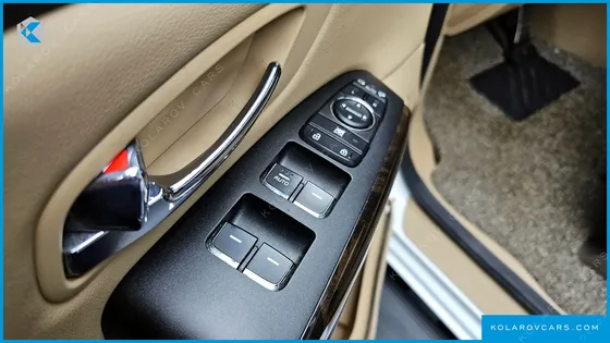 KIA CARNIVAL 9-SEATER PRSTIGE