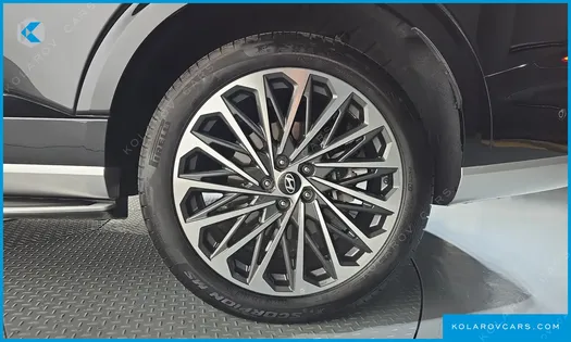 HYUNDAI PALISADE GASOLINE 2.5T 4WD 9-SEATER