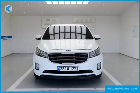 KIA CARNIVAL 11-SEATER LUXURY