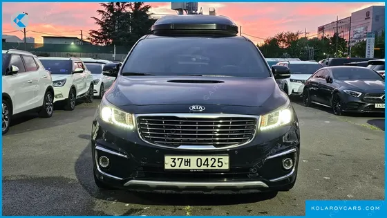 KIA CARNIVAL 9-SEATER NOBLESSE