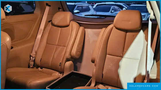 KIA CARNIVAL 9-SEATER NOBLESSE