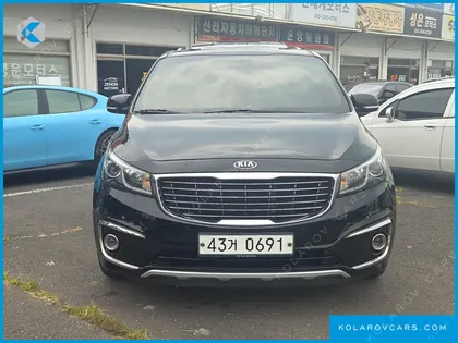KIA CARNIVAL 9-SEATER NOBLESSE