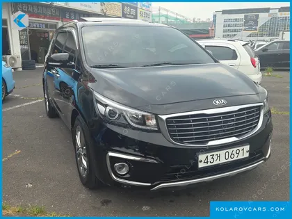 KIA CARNIVAL 9-SEATER NOBLESSE