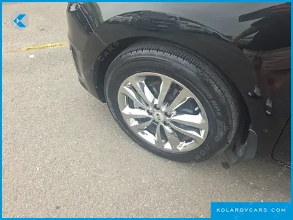 KIA CARNIVAL 9-SEATER NOBLESSE