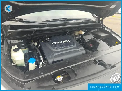 KIA CARNIVAL 9-SEATER NOBLESSE