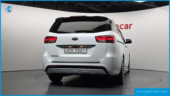 KIA CARNIVAL 9-SEATER PRESTIGE
