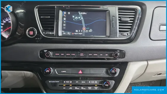 KIA CARNIVAL 9-SEATER PRESTIGE