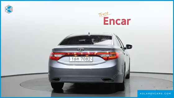 HYUNDAI GRANDEUR HG240 MODERN