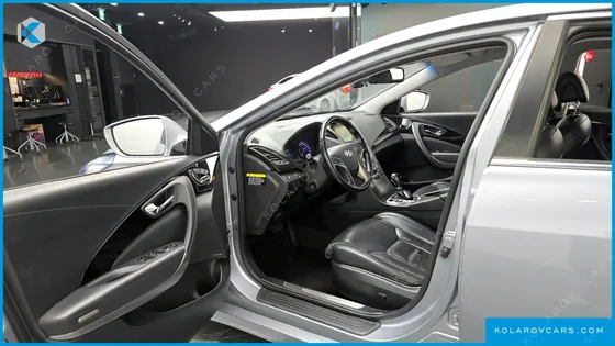 HYUNDAI GRANDEUR HG240 MODERN