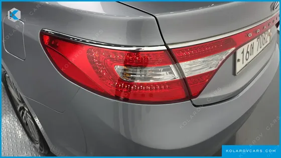 HYUNDAI GRANDEUR HG240 MODERN