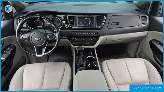 KIA CARNIVAL GASOLINE 7-SEATER LIMOUSINE