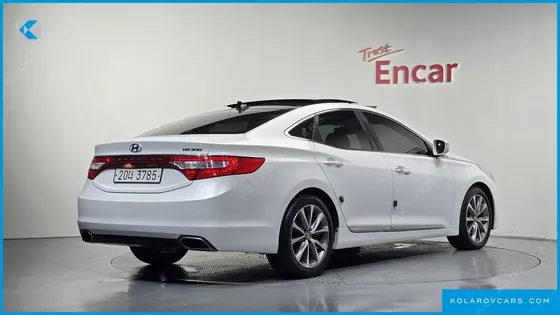 HYUNDAI GRANDEUR HG240 MODERN