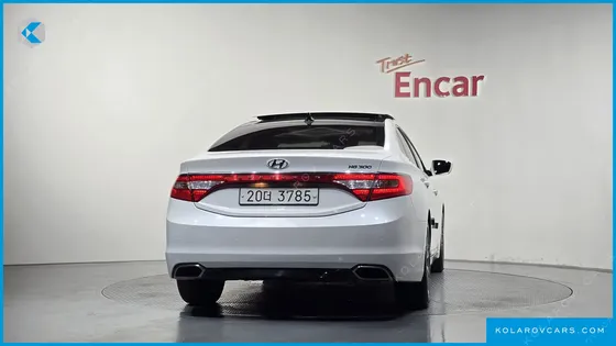 HYUNDAI GRANDEUR HG240 MODERN