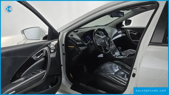 HYUNDAI GRANDEUR HG240 MODERN