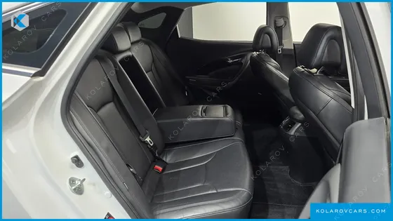 HYUNDAI GRANDEUR HG240 MODERN